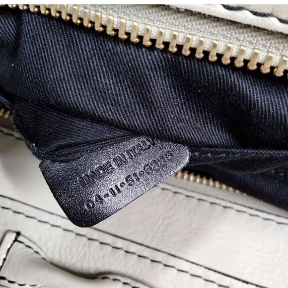 Chloé Women's Off-White Leather Tote Bag with Front Pocket. Crossbody with COA - Picture 11 of 11